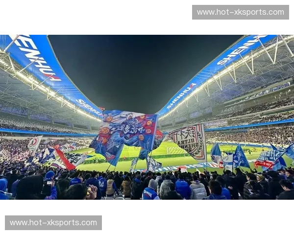 蓝血荣耀，山城追梦：申花与重庆的绿茵情仇